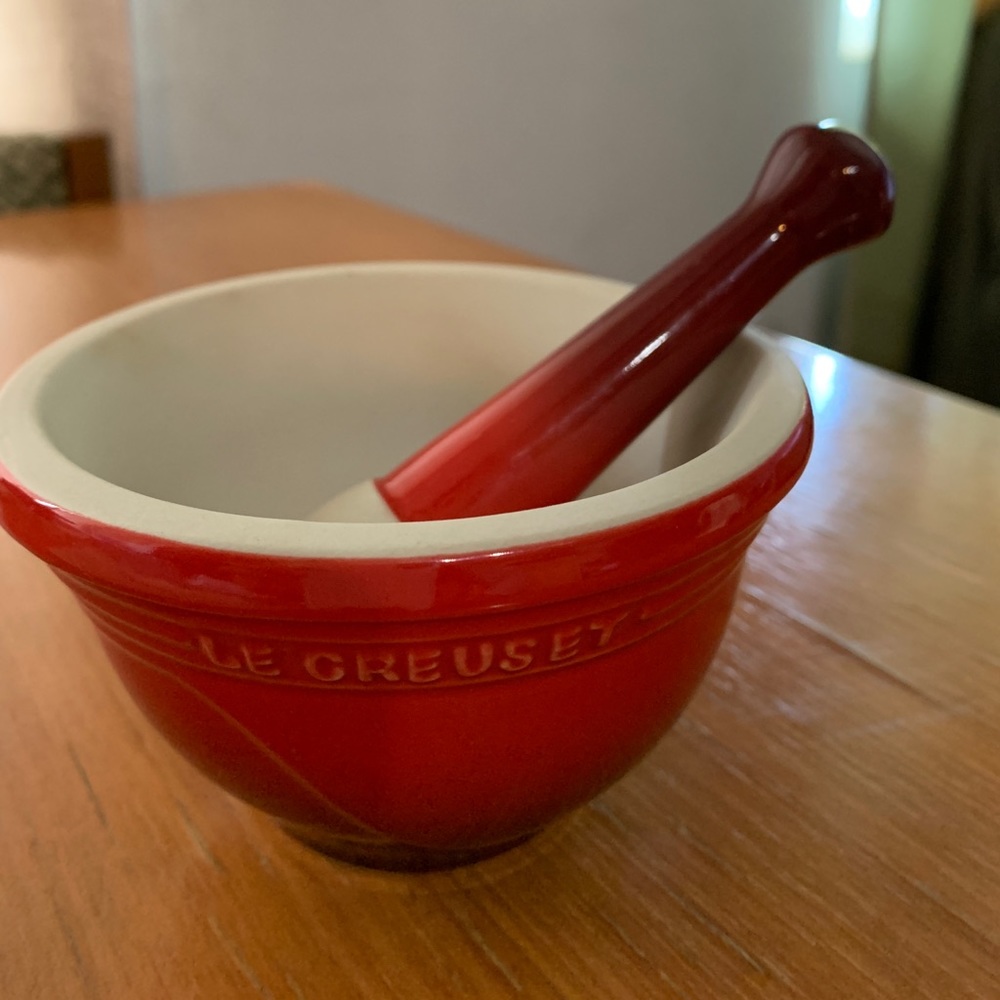 Le Creuset pestle and mortar. Great condition.